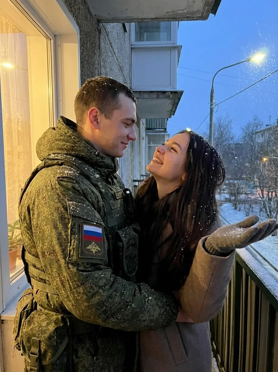 Военный в форме пиксель обнимает девушку на балконе, она ловит снежинки ладонью промт для нейросети
